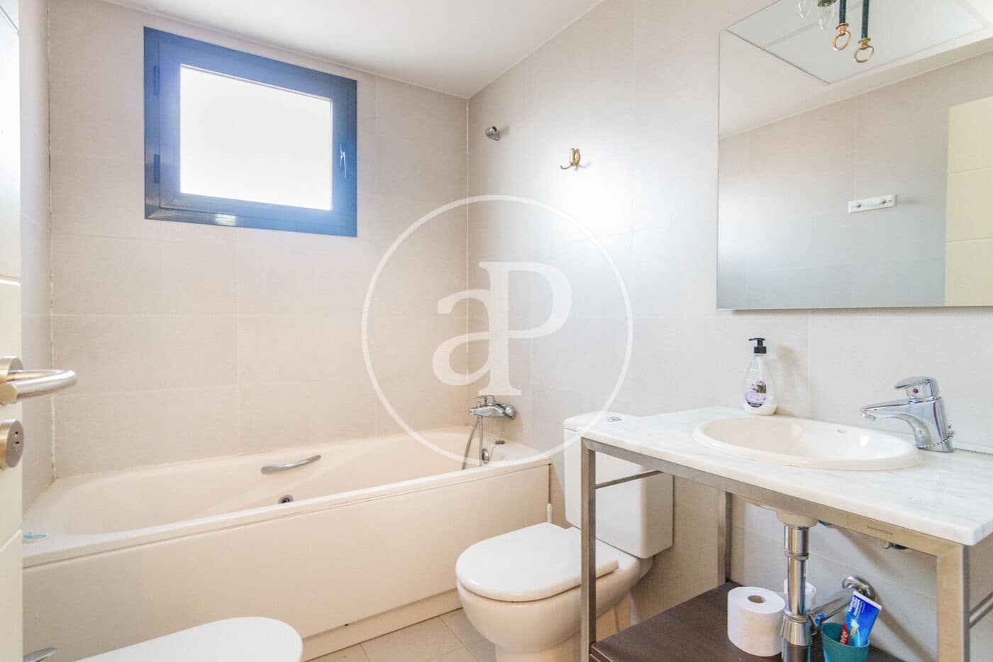 Lägenhet till salu i Madrid stad - 580 000 € (Ref: 9228860)