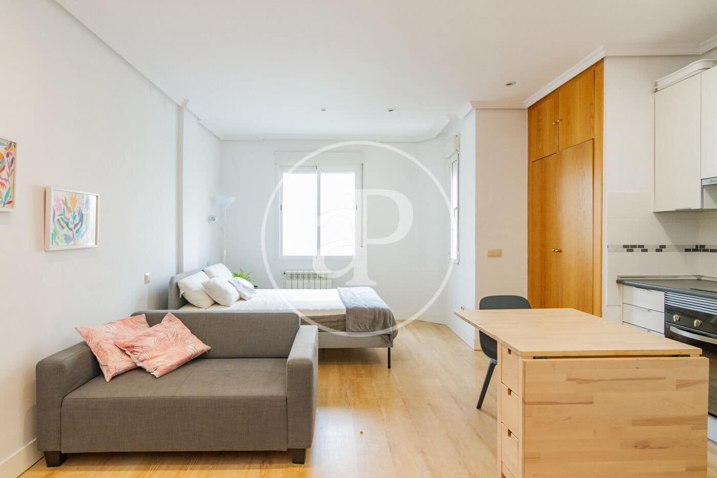 1 quarto Apartamento para arrendar em Madrid cidade - 1 300 € (Ref: 9228866)