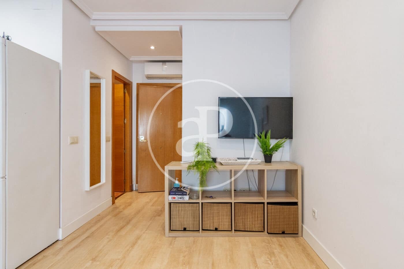 1 quarto Apartamento para arrendar em Madrid cidade - 1 300 € (Ref: 9228866)