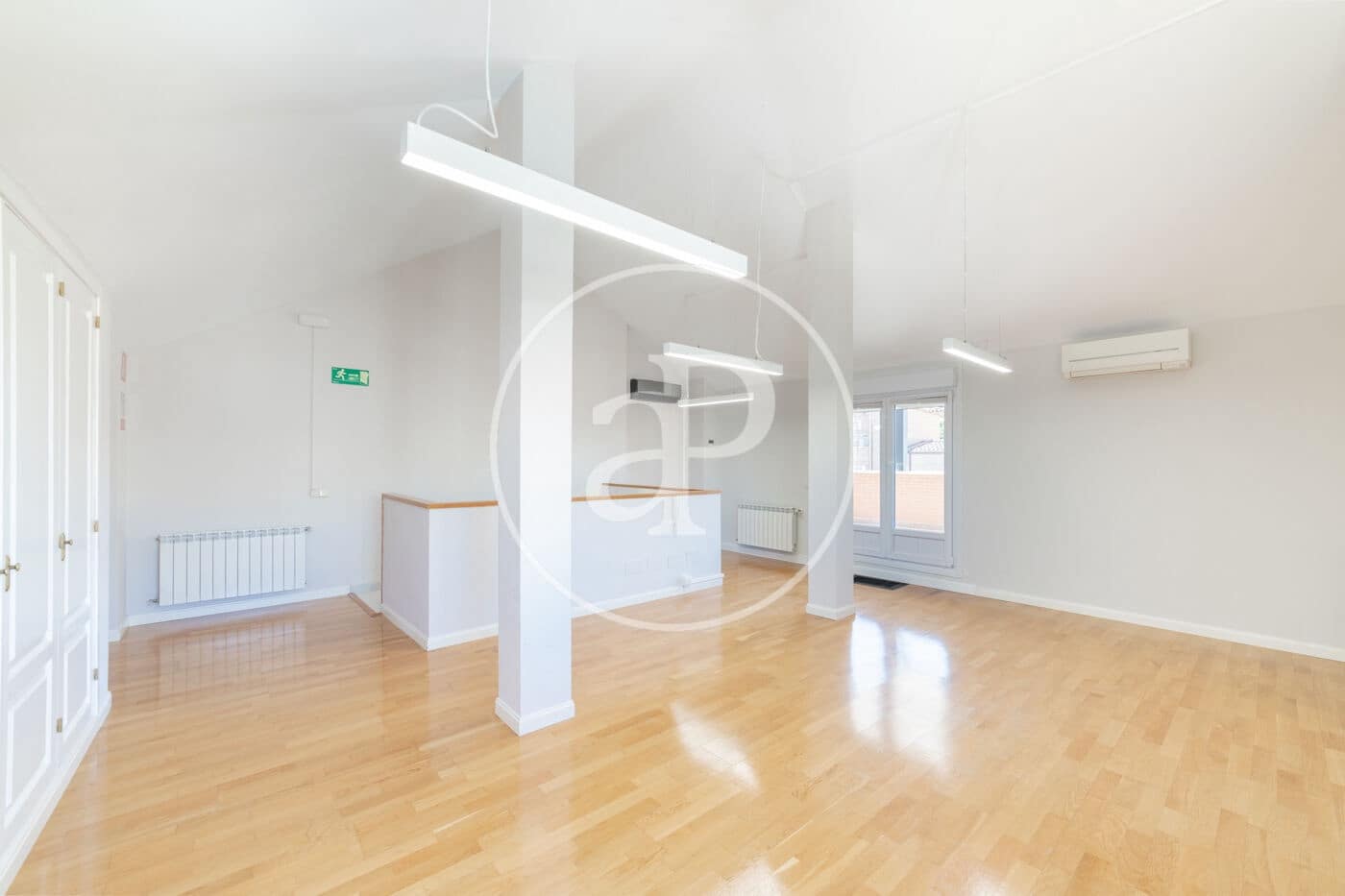 6 soveværelse Villa til leje i Madrid by - € 3.950 (Ref: 9232905)