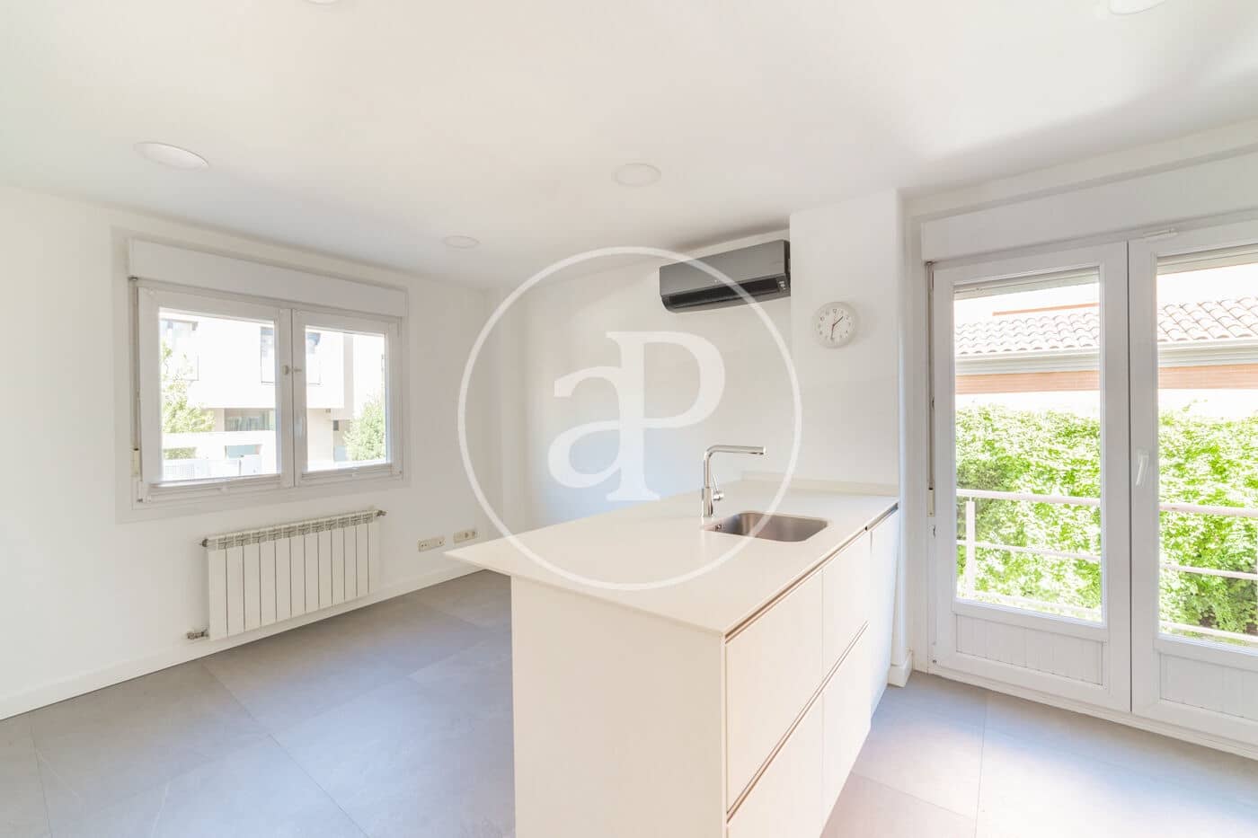 6 soveværelse Villa til leje i Madrid by - € 3.950 (Ref: 9232905)