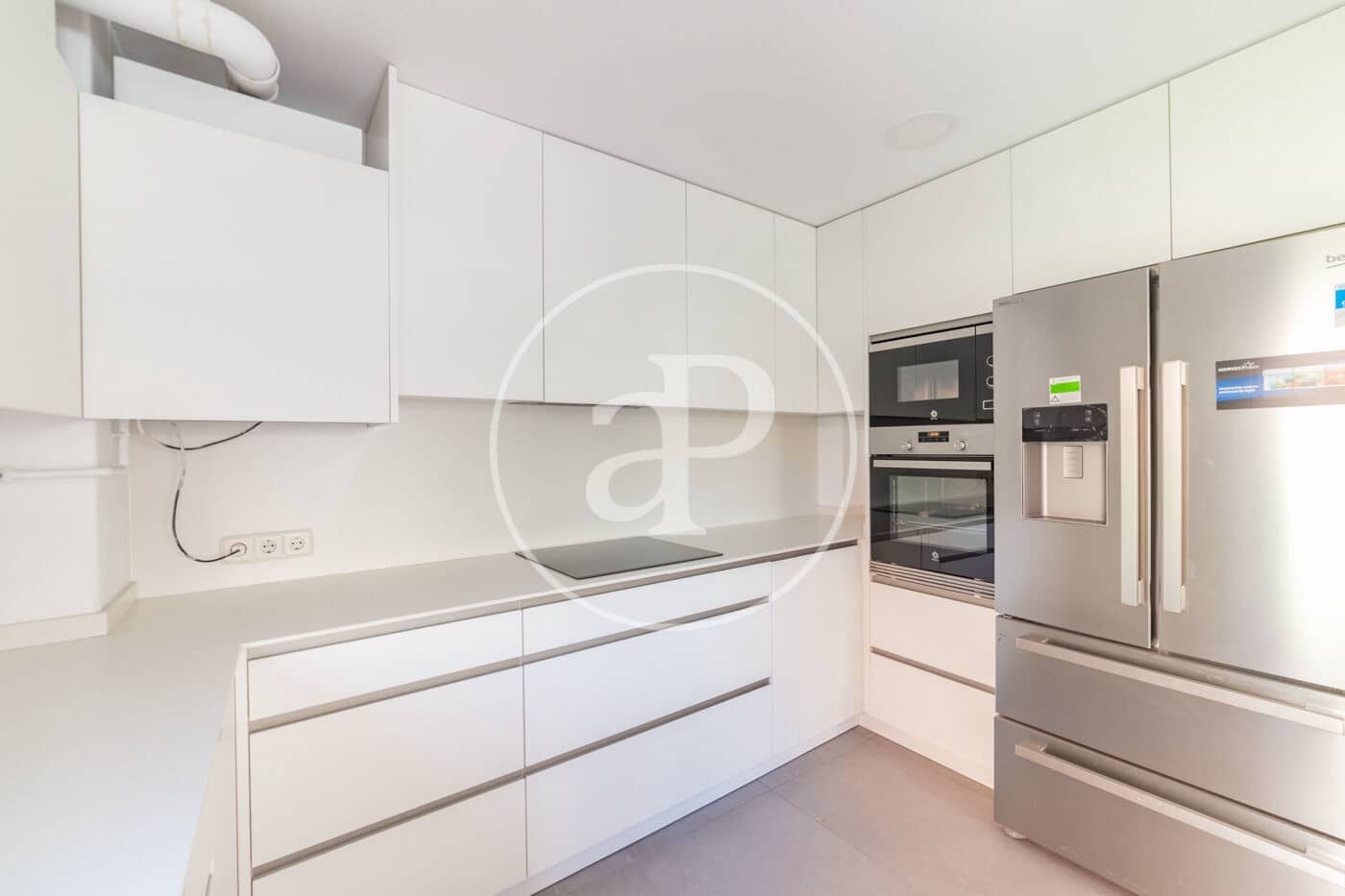 6 soveværelse Villa til leje i Madrid by - € 3.950 (Ref: 9232905)