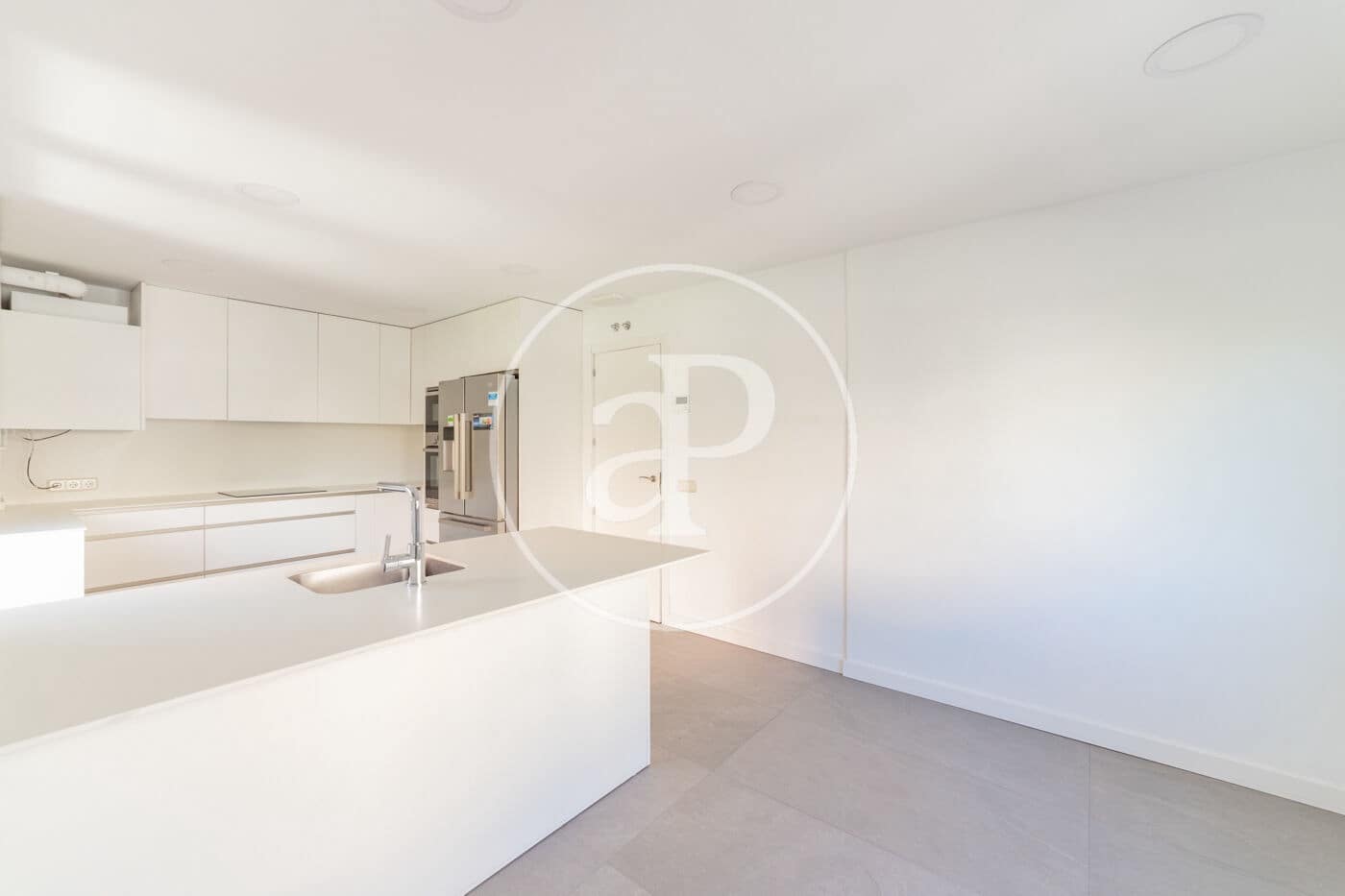 6 soveværelse Villa til leje i Madrid by - € 3.950 (Ref: 9232905)