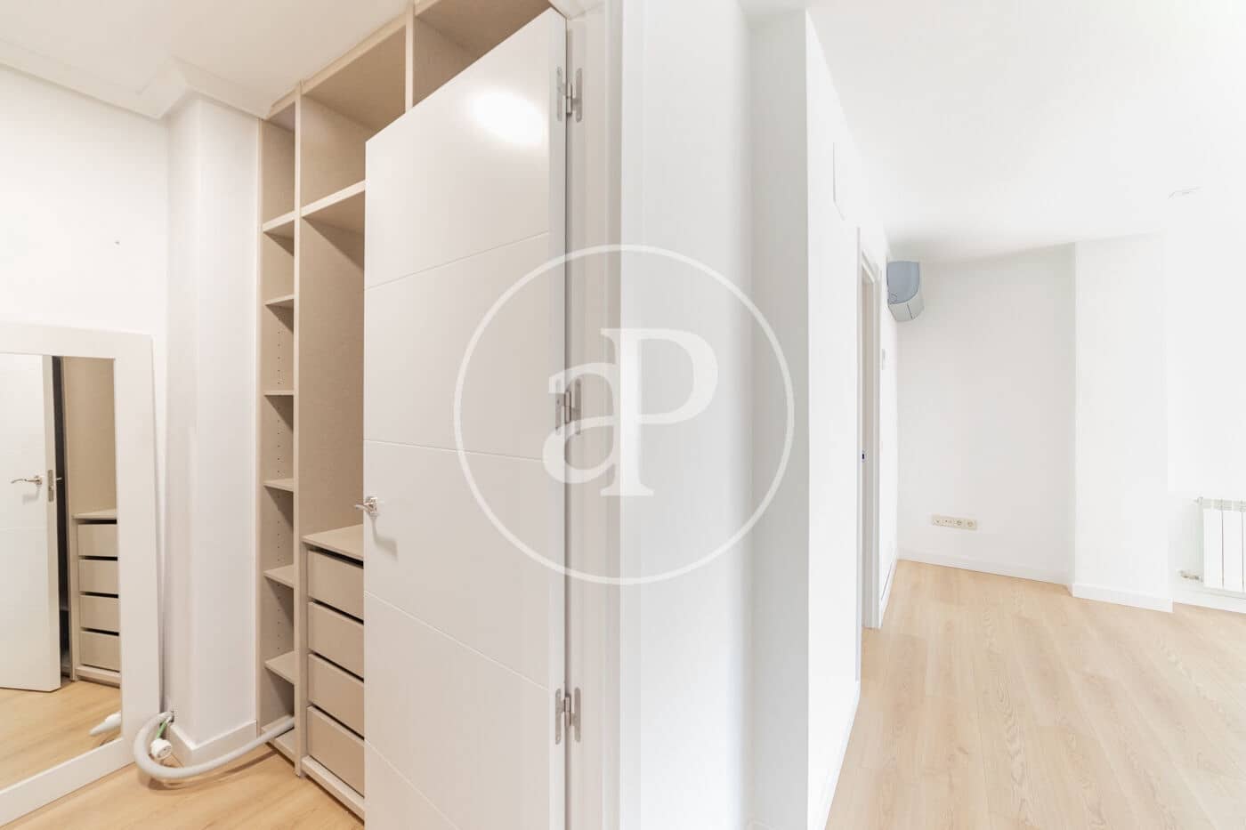 6 soveværelse Villa til leje i Madrid by - € 3.950 (Ref: 9232905)