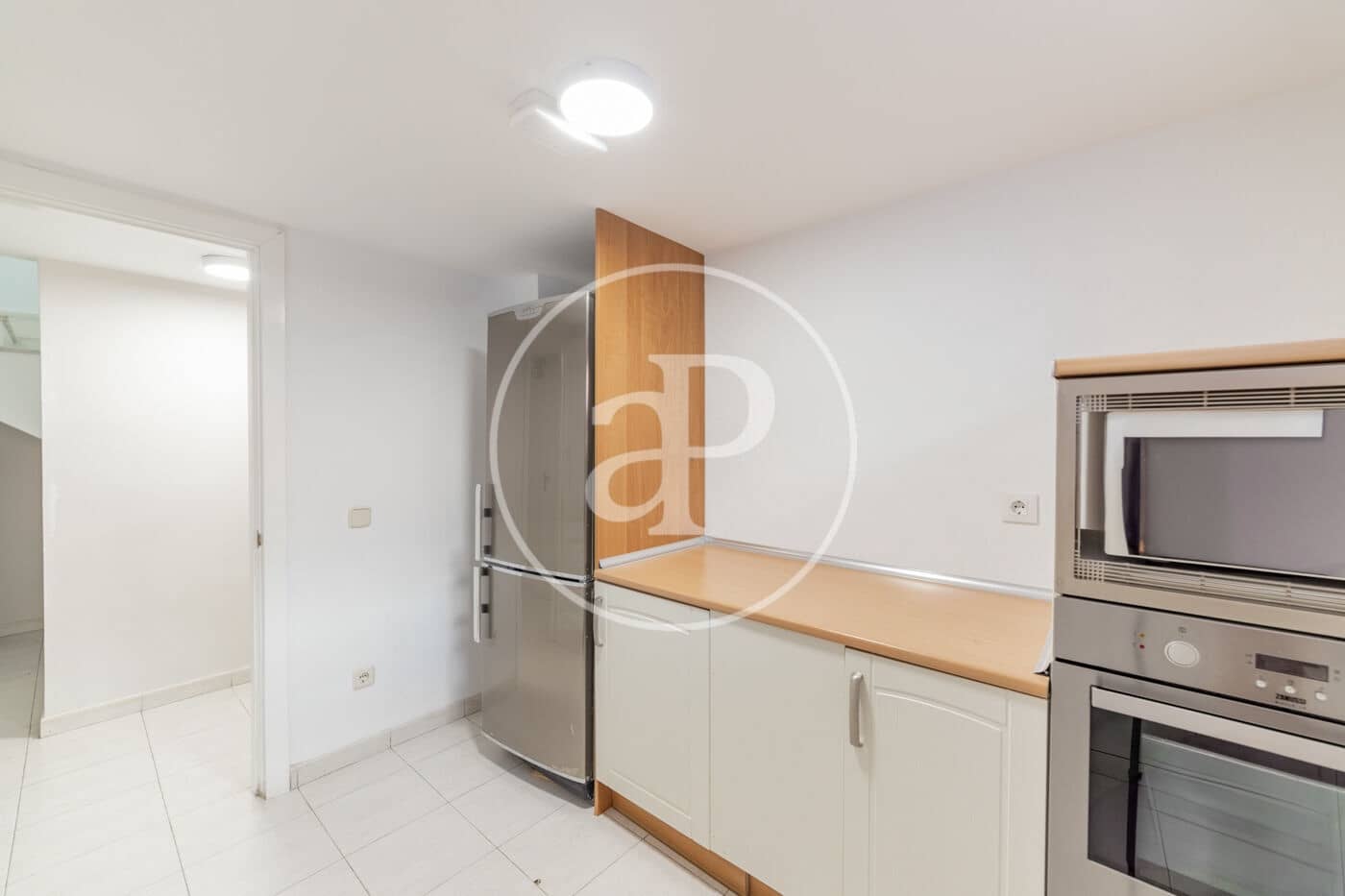 6 soveværelse Villa til leje i Madrid by - € 3.950 (Ref: 9232905)