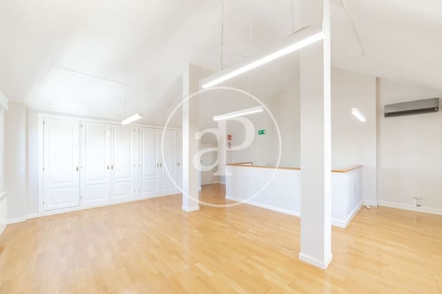 6 soverom Villa til leie i Peñagrande, Madrid by - € 3 950 (Ref: 9232905)