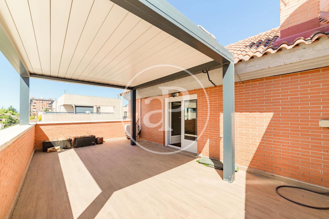 6 soveværelse Villa til leje i Madrid by - € 3.950 (Ref: 9232905)