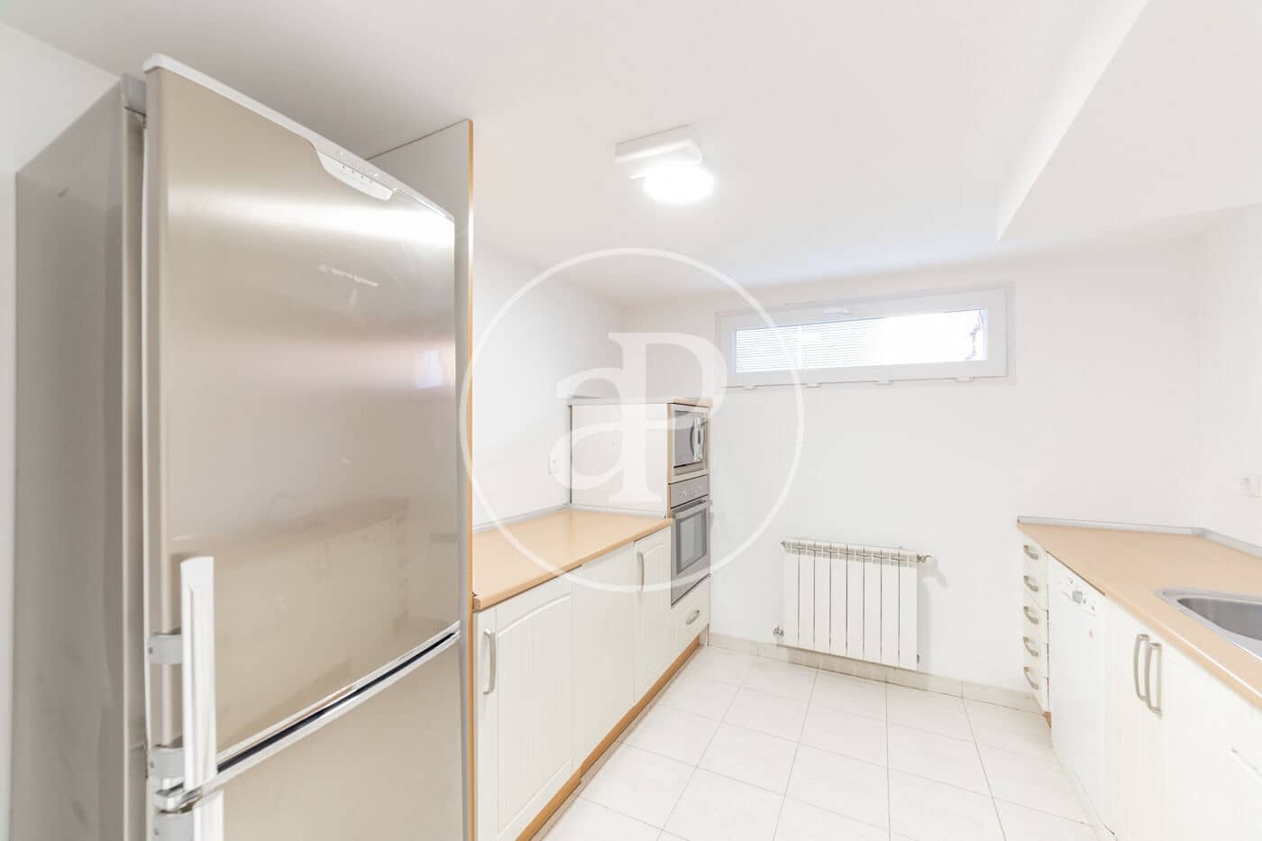 6 soveværelse Villa til leje i Madrid by - € 3.950 (Ref: 9232905)