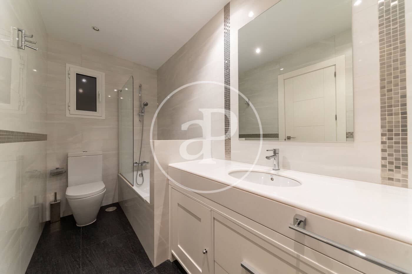 3 camera da letto Appartamento da affittare in Madrid citta - 3.900 € (Rif: 9232906)