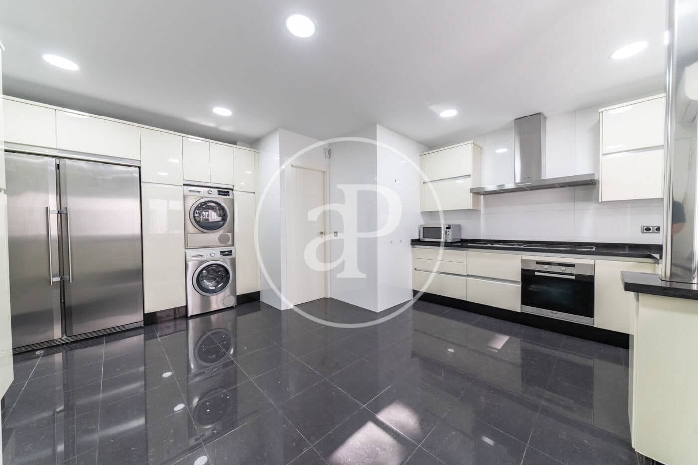 3 camera da letto Appartamento da affittare in Madrid citta - 3.900 € (Rif: 9232906)