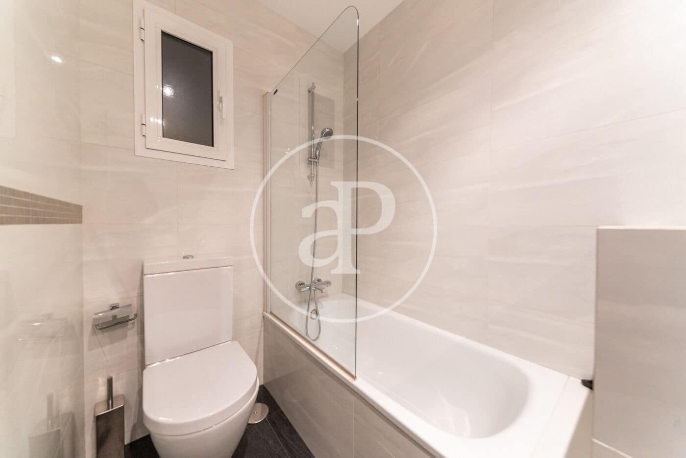 3 camera da letto Appartamento da affittare in Madrid citta - 3.900 € (Rif: 9232906)