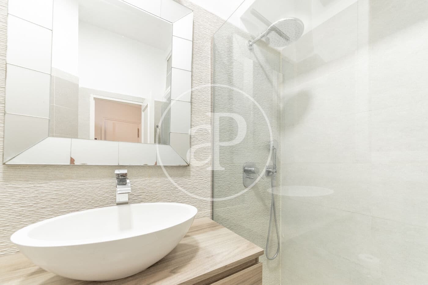 1 bedroom Apartment for rent in Madrid city - € 1,800 (Ref: 9232910)