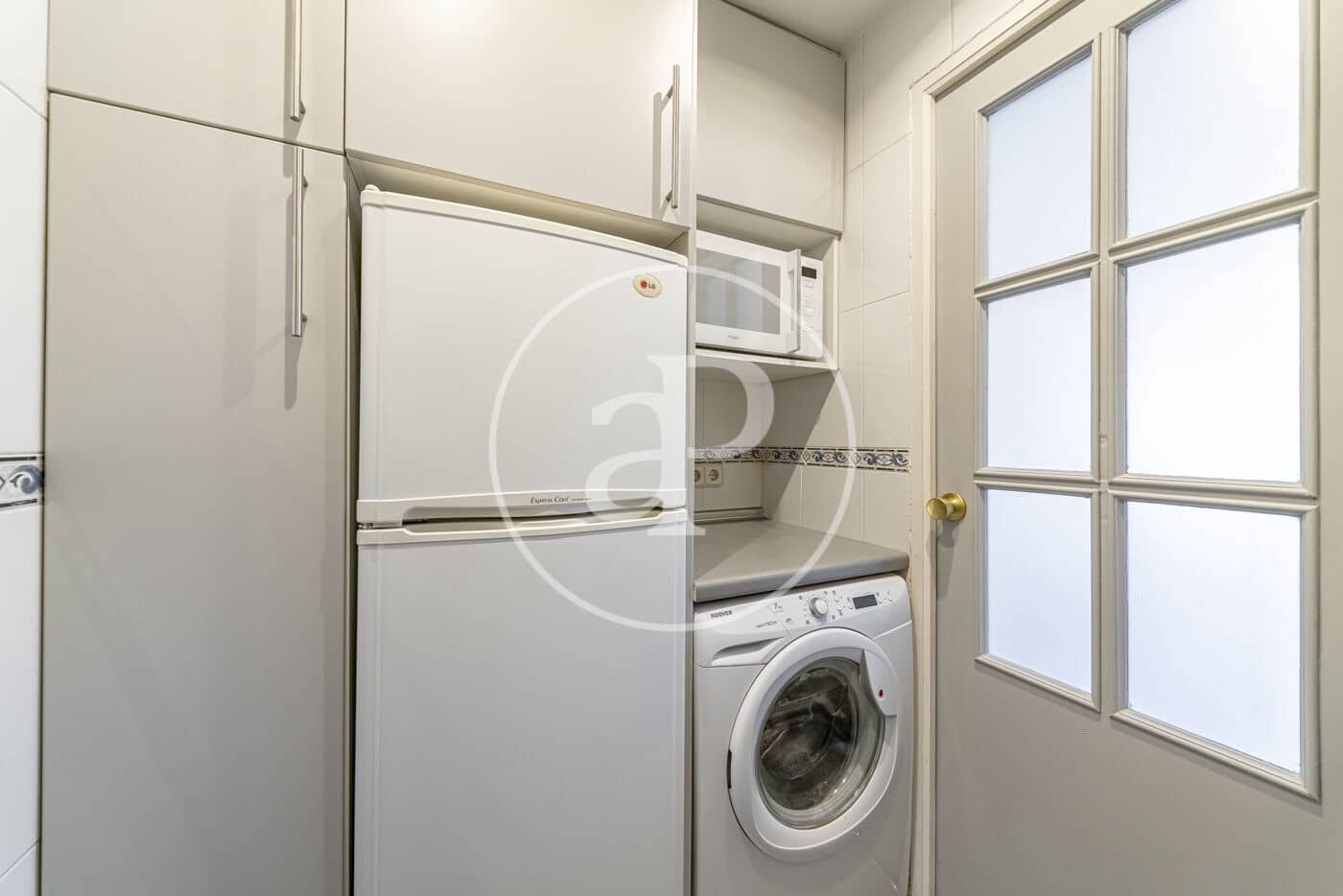 2 soveværelse Lejlighed til leje i Madrid by med swimmingpool garage - € 1.850 (Ref: 9232911)