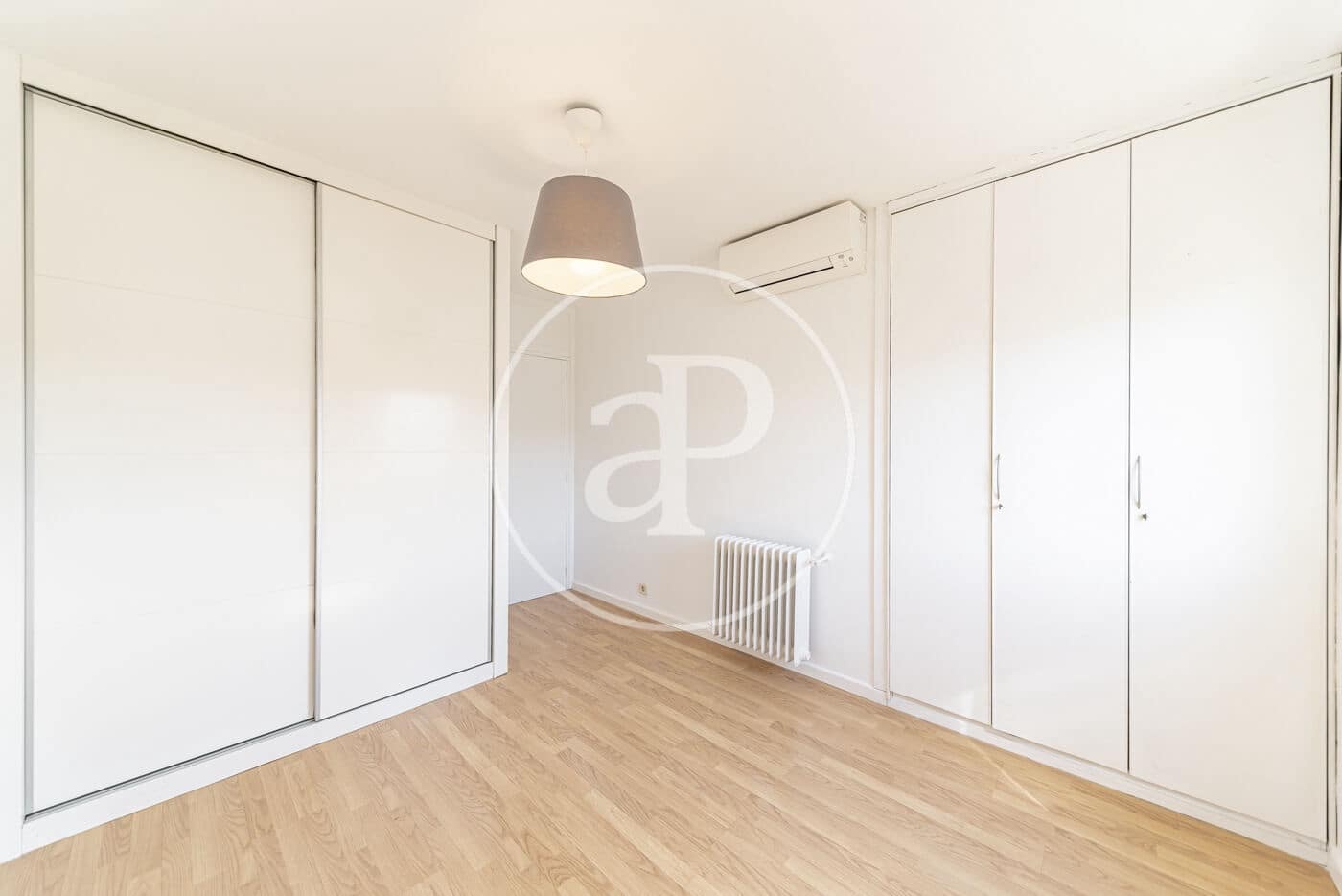 2 soveværelse Lejlighed til leje i Madrid by med swimmingpool garage - € 1.850 (Ref: 9232911)