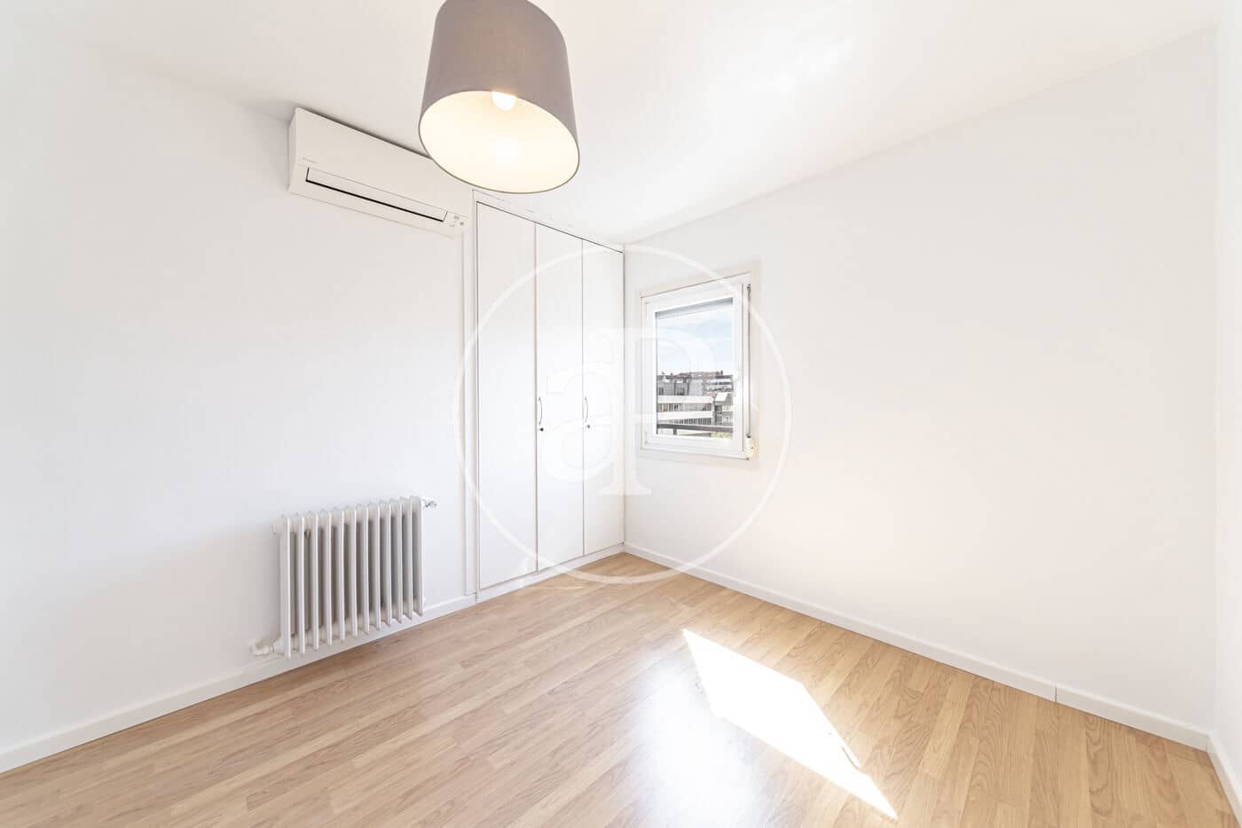 2 soveværelse Lejlighed til leje i Madrid by med swimmingpool garage - € 1.850 (Ref: 9232911)