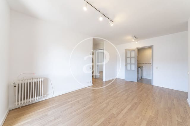 Apartamento de 2 habitaciones en Nueva España, Madrid ciudad en alquiler con piscina garaje - 1.850 € (Ref: 9232911)