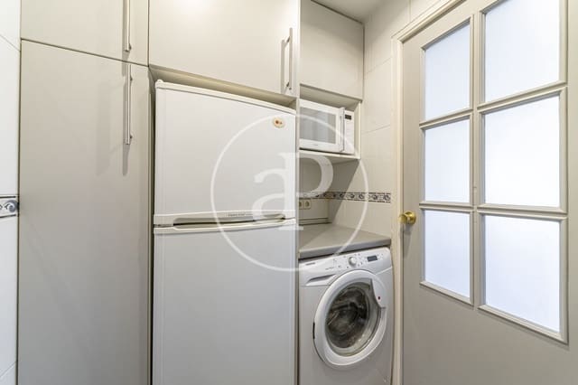 Apartamento de 2 habitaciones en Nueva España, Madrid ciudad en alquiler con piscina garaje - 1.850 € (Ref: 9232911)