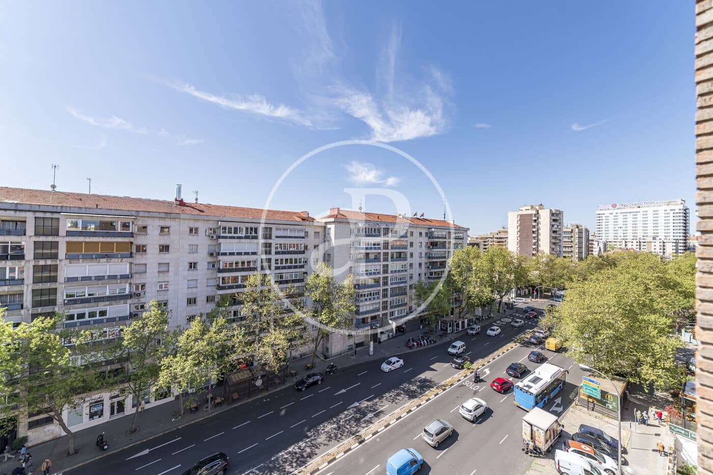2 soveværelse Lejlighed til leje i Madrid by med swimmingpool garage - € 1.850 (Ref: 9232911)