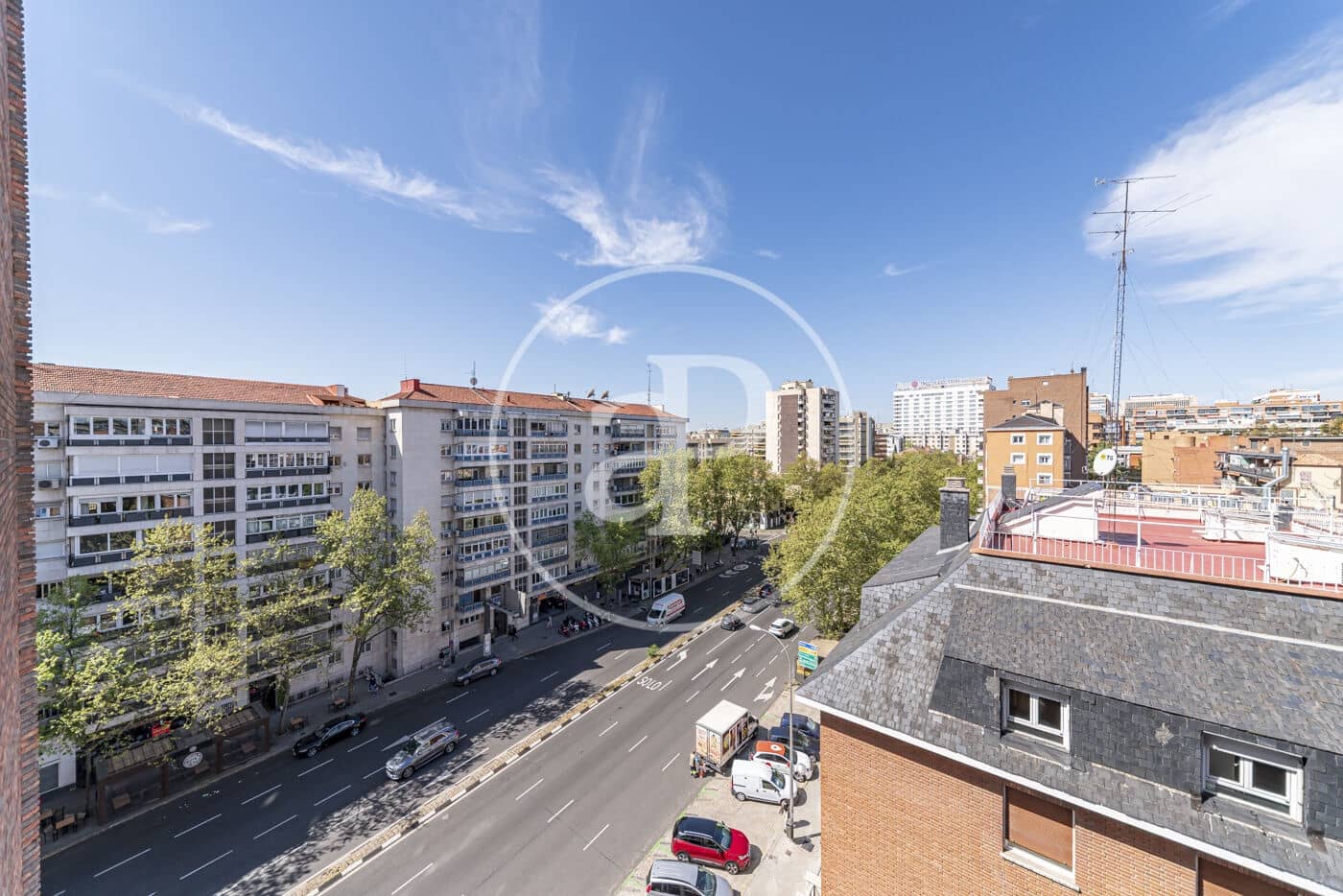2 soveværelse Lejlighed til leje i Madrid by med swimmingpool garage - € 1.850 (Ref: 9232911)