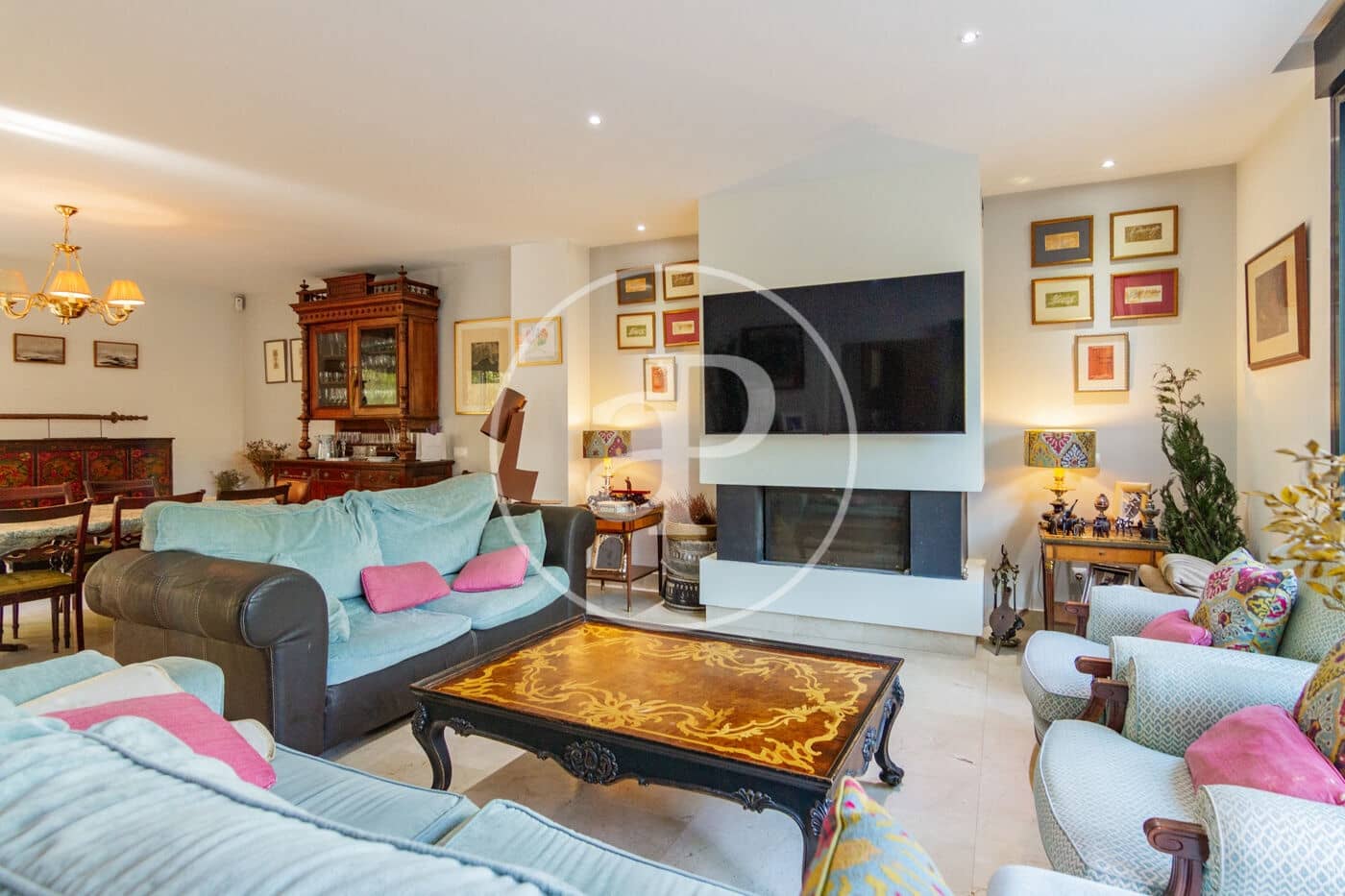 6 bedroom Villa for sale in Madrid city with pool - € 2,550,000 (Ref: 9232912)