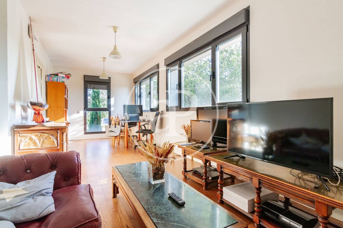 6 bedroom Villa for sale in Madrid city with pool - € 2,550,000 (Ref: 9232912)