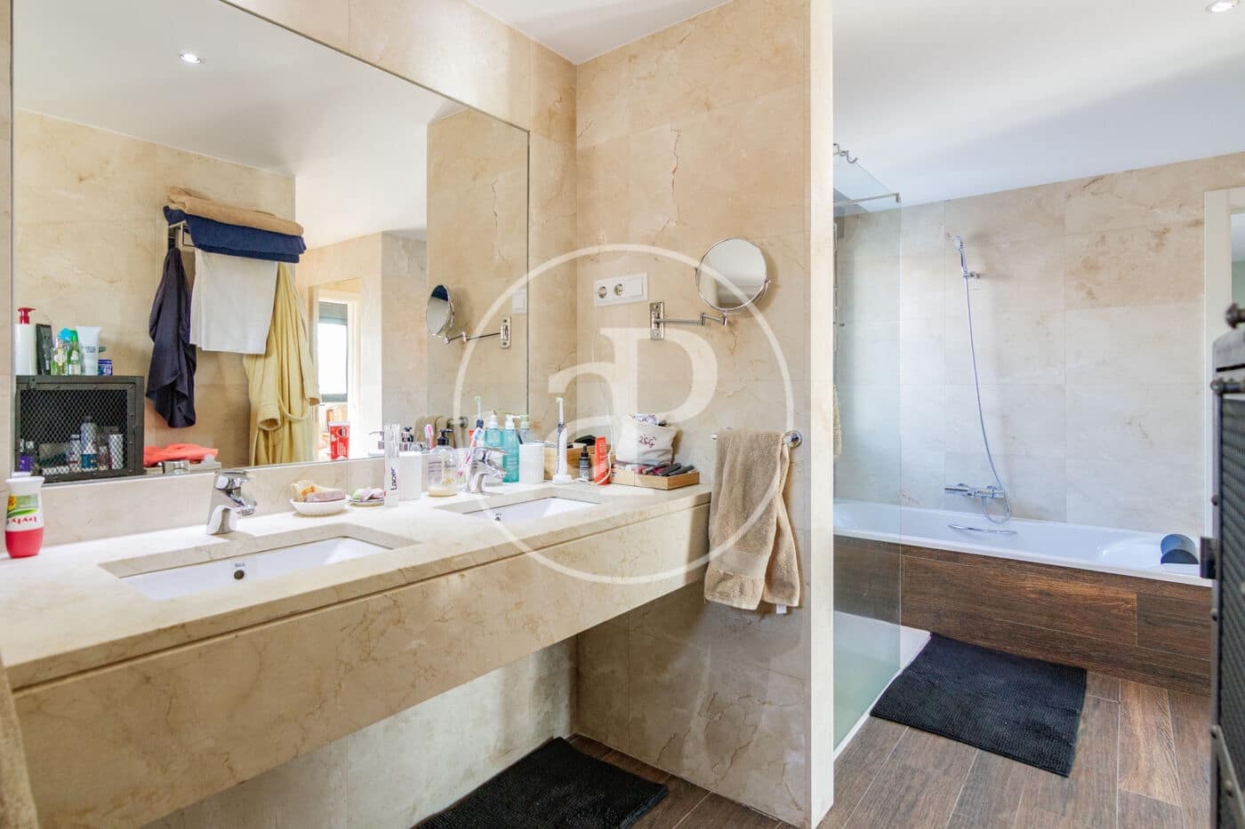 6 bedroom Villa for sale in Madrid city with pool - € 2,550,000 (Ref: 9232912)