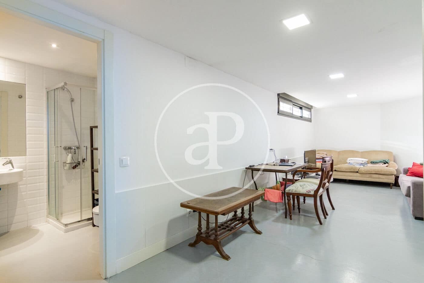 6 bedroom Villa for sale in Madrid city with pool - € 2,550,000 (Ref: 9232912)