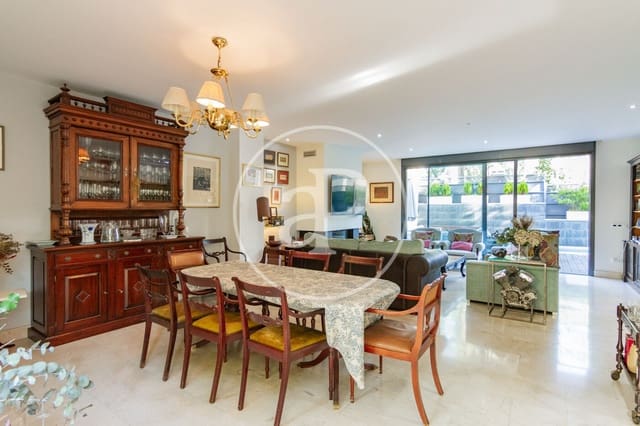 6 bedroom Villa for sale in Colina, Madrid city with pool - € 2,550,000 (Ref: 9232912)