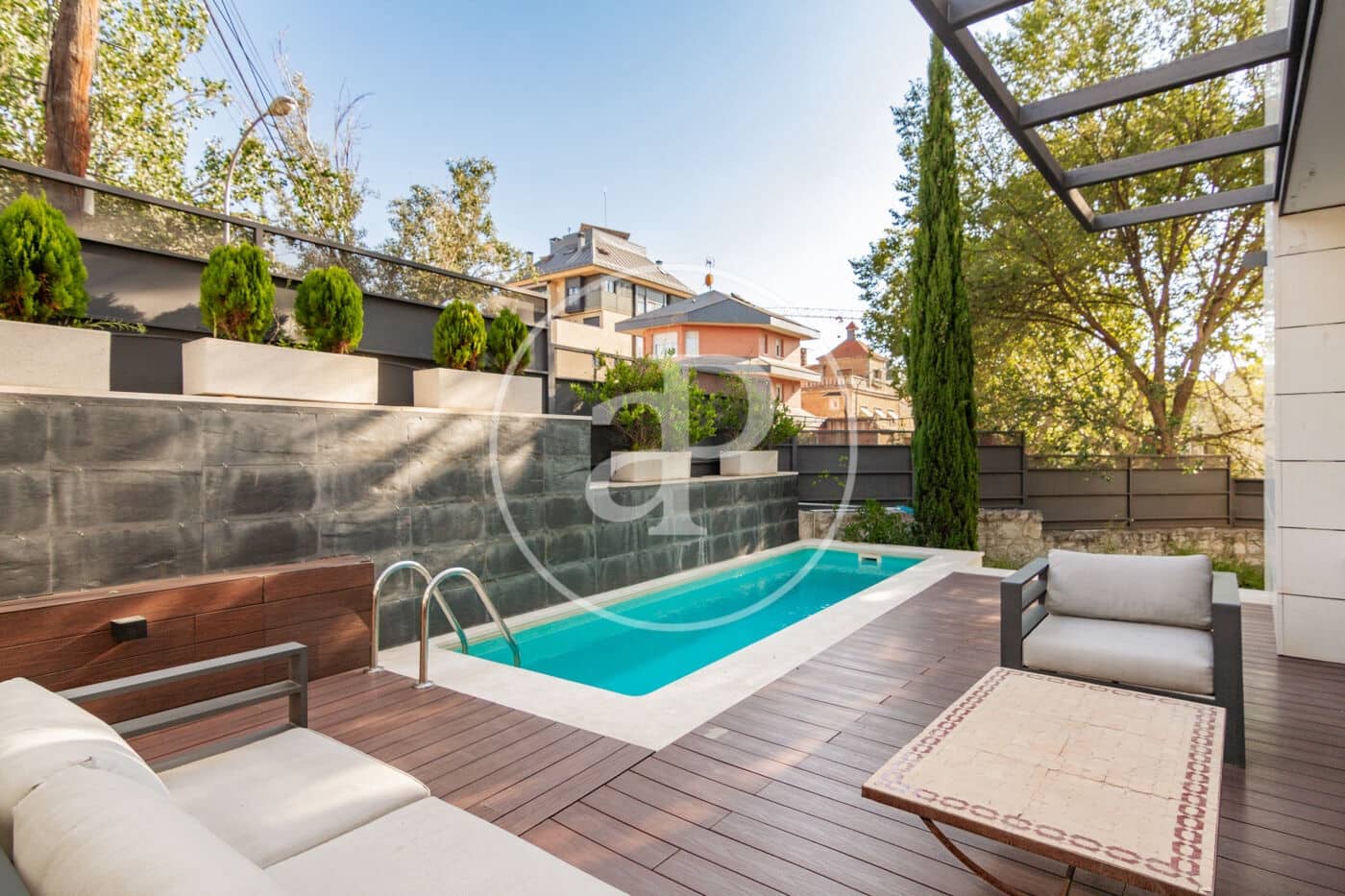 6 bedroom Villa for sale in Madrid city with pool - € 2,550,000 (Ref: 9232912)