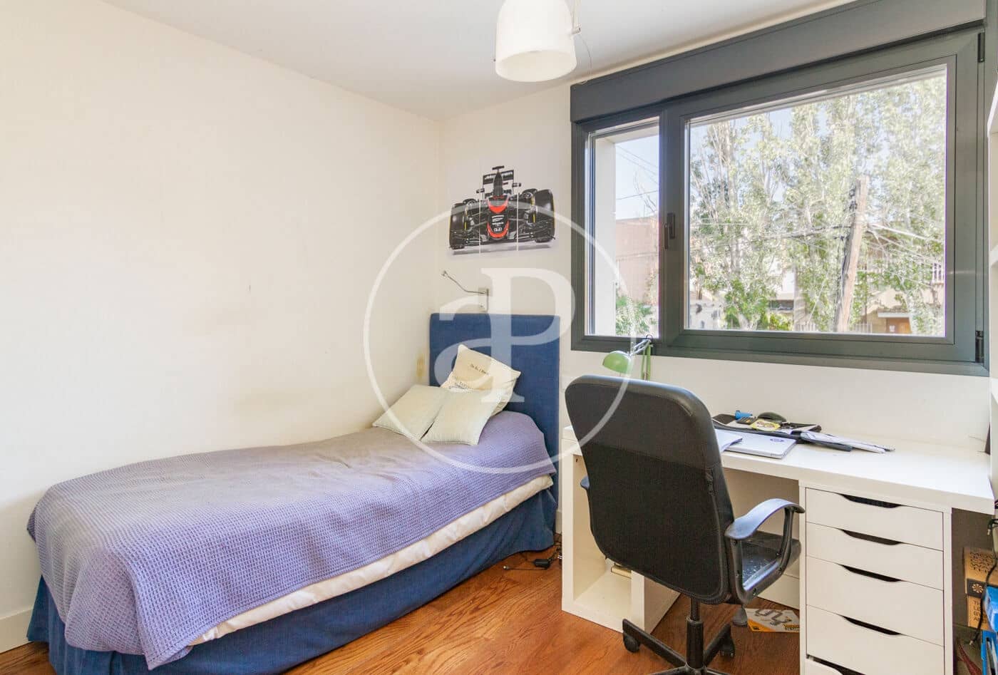 6 bedroom Villa for sale in Madrid city with pool - € 2,550,000 (Ref: 9232912)