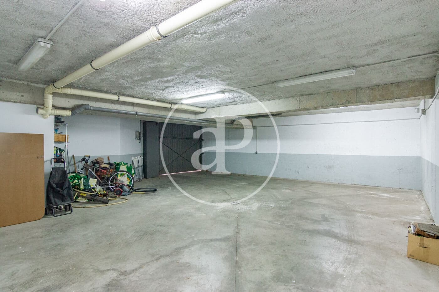 6 bedroom Villa for sale in Madrid city with pool - € 2,550,000 (Ref: 9232912)