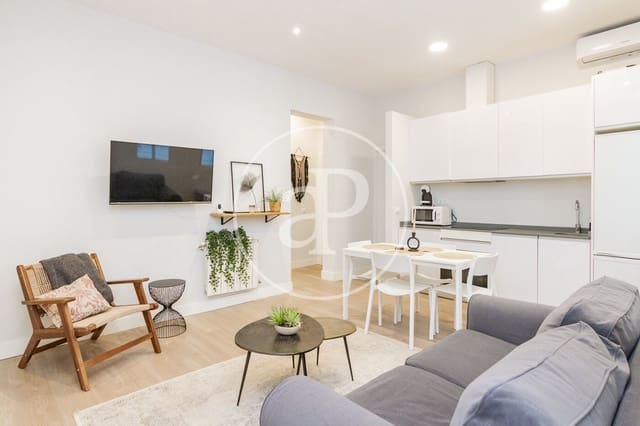 3 soverom Leilighet til leie i Universidad, Madrid by - € 2 900 (Ref: 9236893)