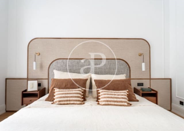 Apartamento de 3 habitaciones en Justicia, Madrid ciudad en venta - 3.800.000 € (Ref: 9236895)