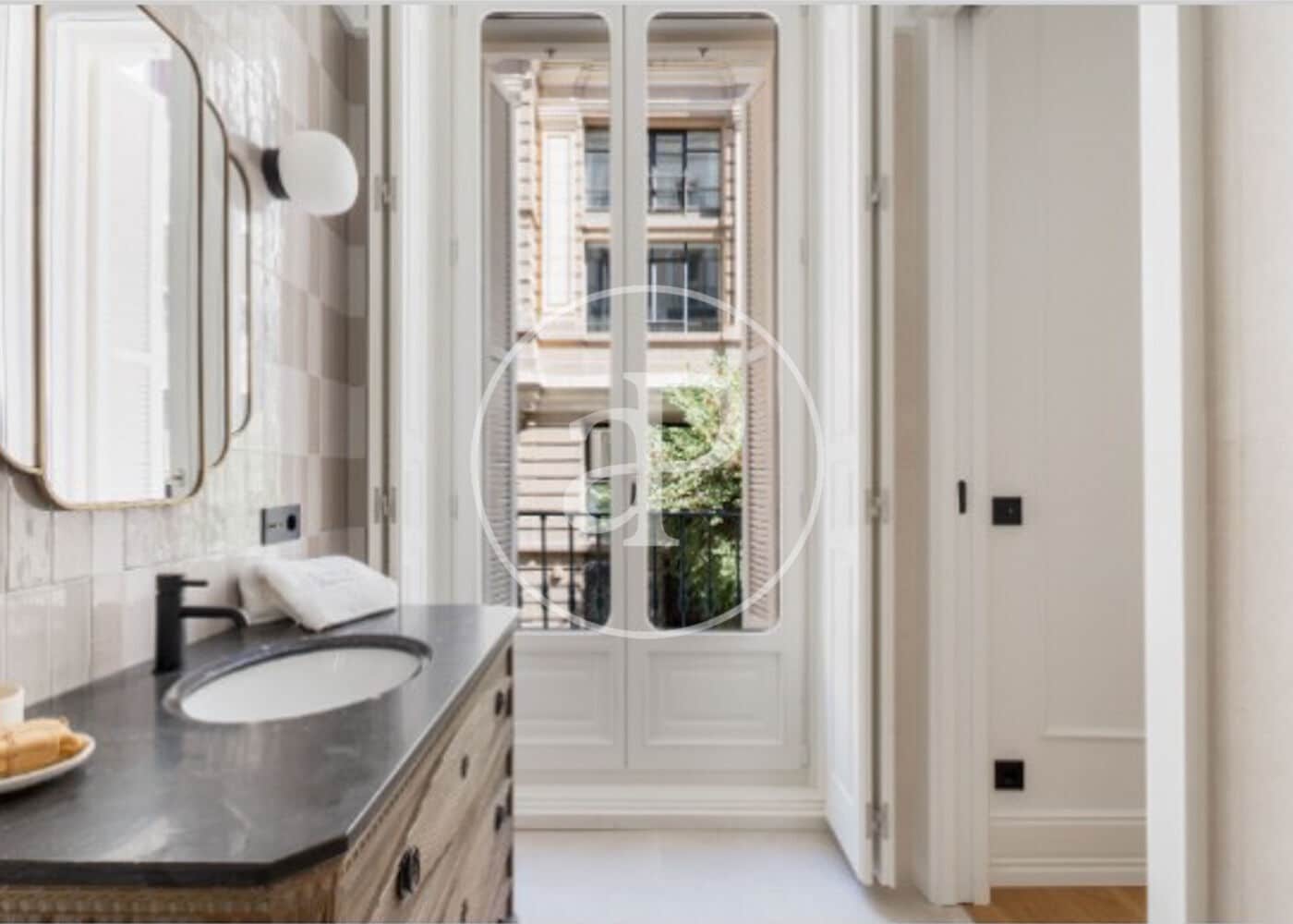 Apartamento de 3 habitaciones en Madrid ciudad en venta - 3.800.000 € (Ref: 9236895)