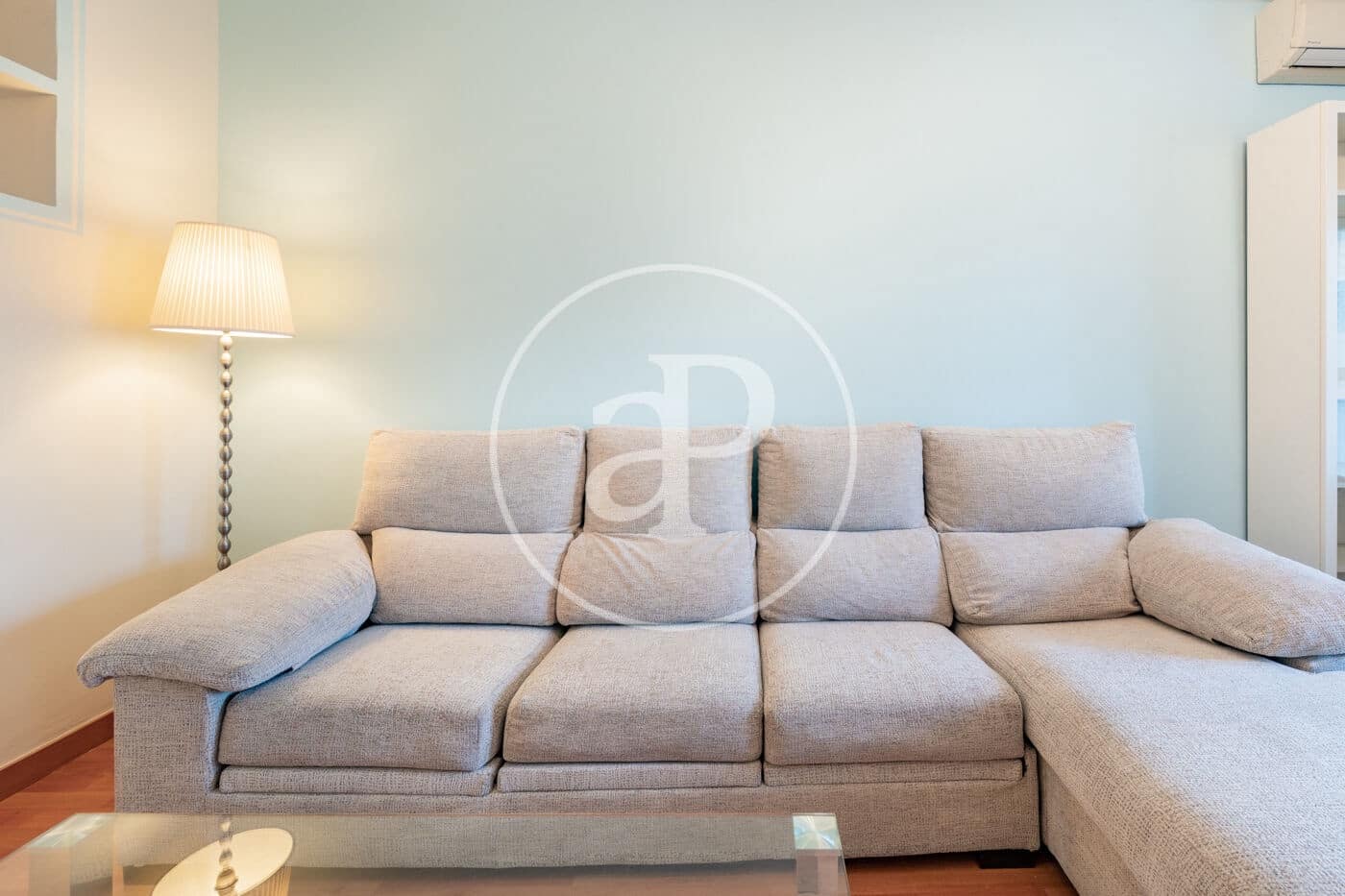 2 bedroom Apartment for rent in Madrid city with garage - € 2,100 (Ref: 9236897)