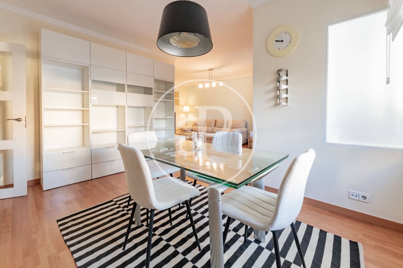 2 bedroom Apartment for rent in Madrid city with garage - € 2,100 (Ref: 9236897)