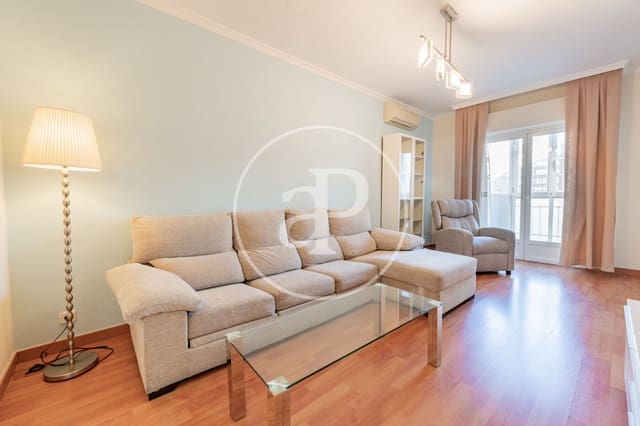 Apartamento de 2 habitaciones en Castillejos, Madrid ciudad en alquiler con garaje - 2.100 € (Ref: 9236897)