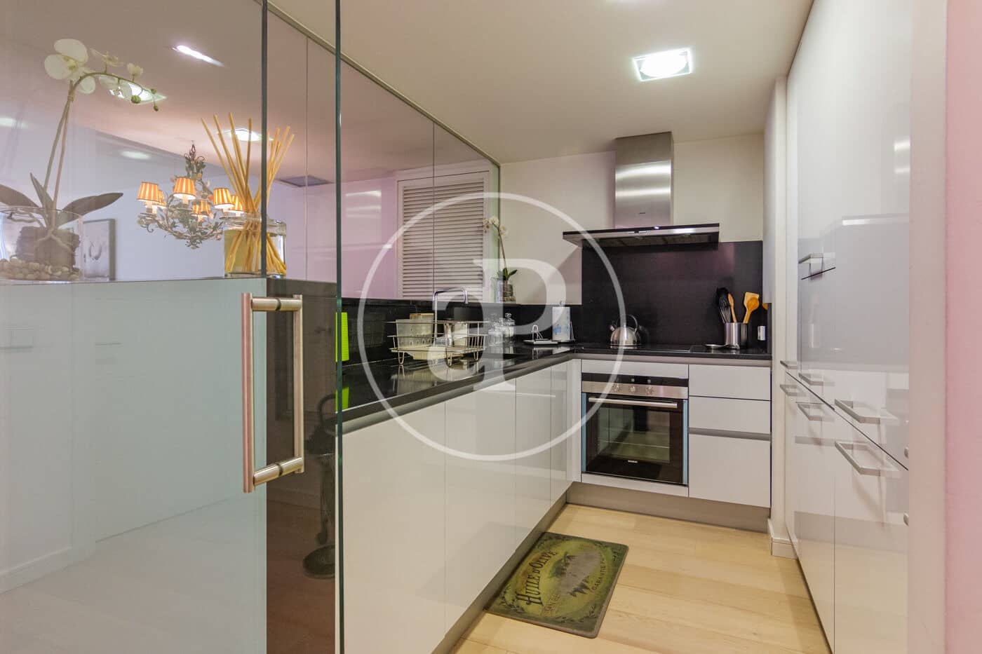 1 soverom Leilighet til leie i Madrid by med garasje - € 3 700 (Ref: 9236898)