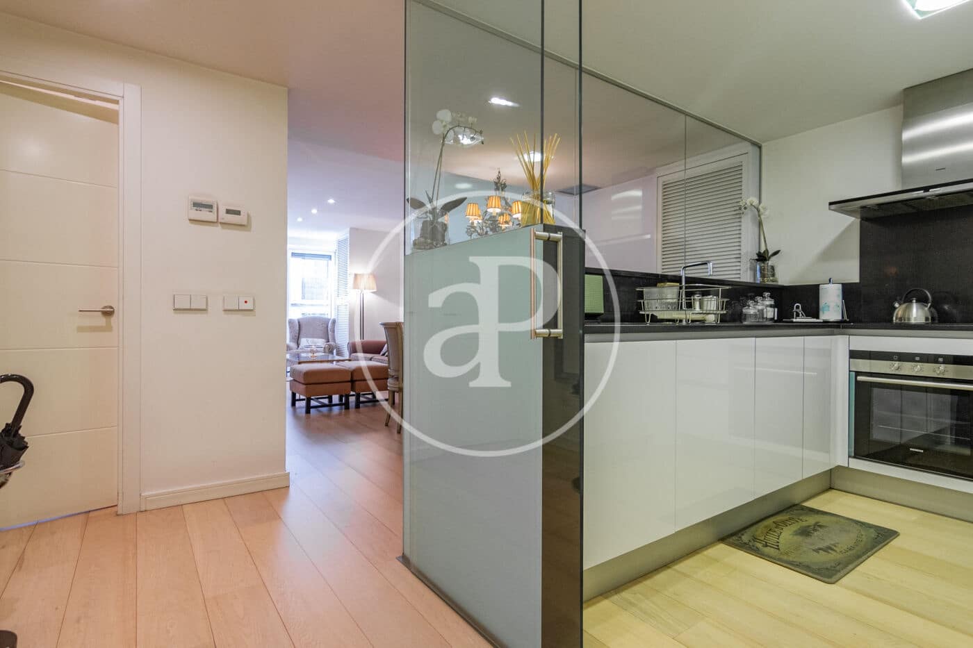 1 soverom Leilighet til leie i Madrid by med garasje - € 3 700 (Ref: 9236898)