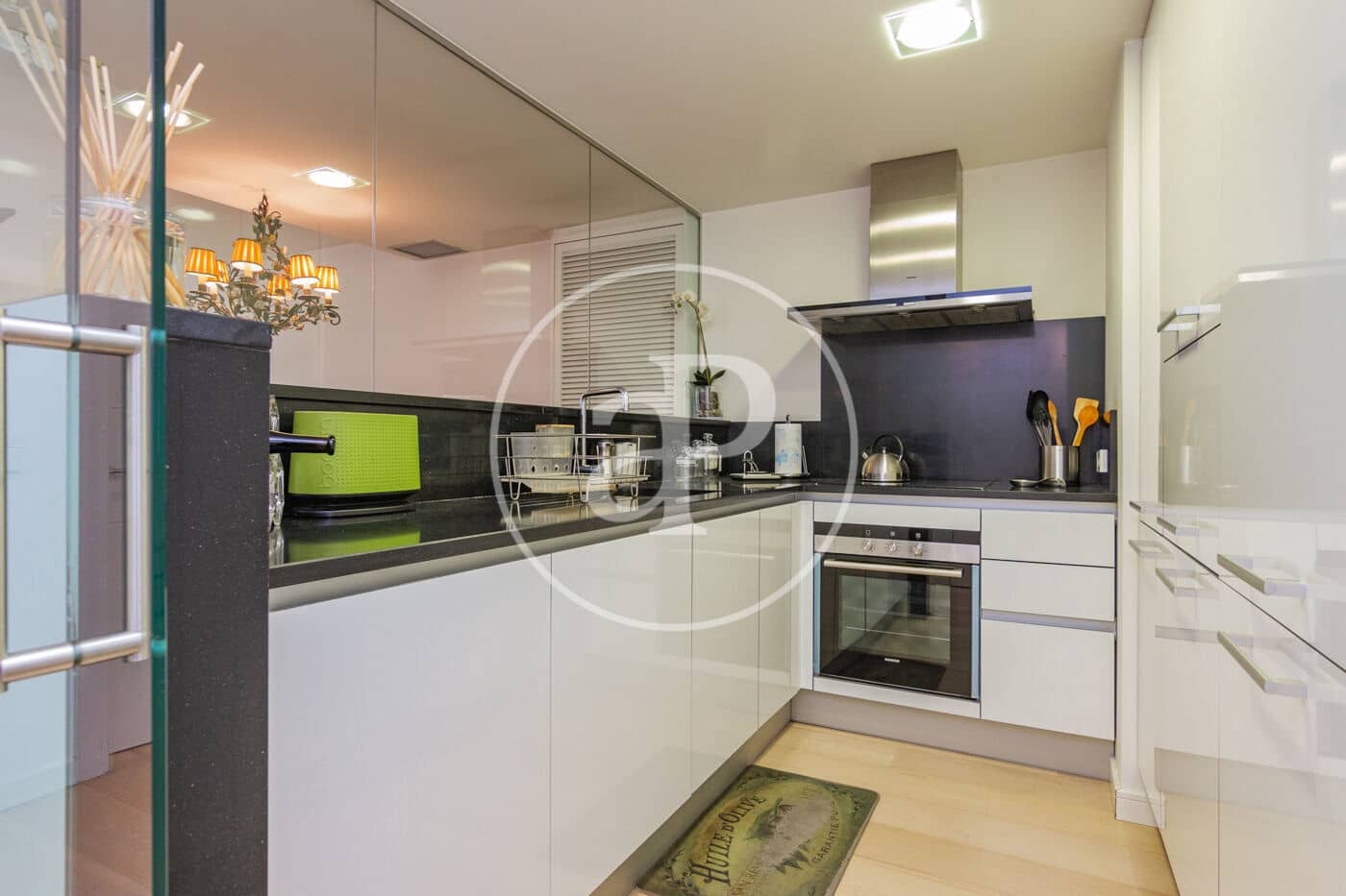 1 soverom Leilighet til leie i Madrid by med garasje - € 3 700 (Ref: 9236898)