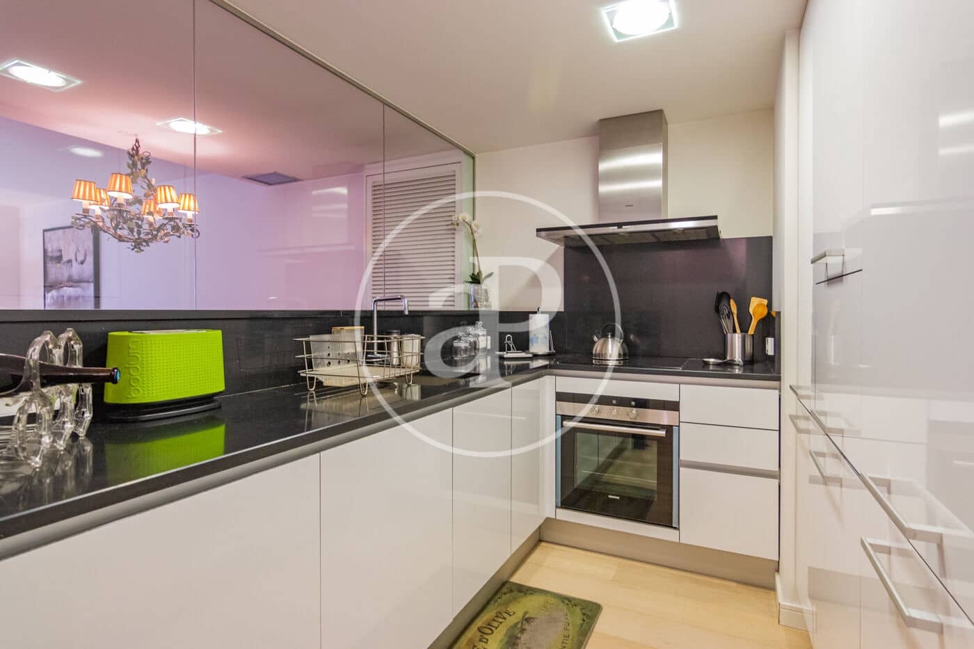 1 soverom Leilighet til leie i Madrid by med garasje - € 3 700 (Ref: 9236898)