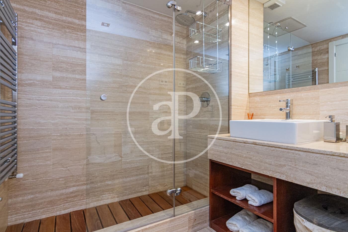 1 soverom Leilighet til leie i Madrid by med garasje - € 3 700 (Ref: 9236898)