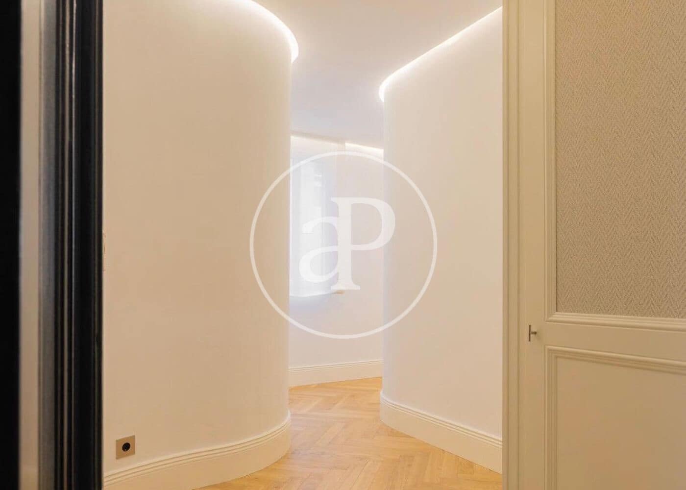 3 bedroom Apartment for sale in Madrid city - € 2,600,000 (Ref: 9236901)