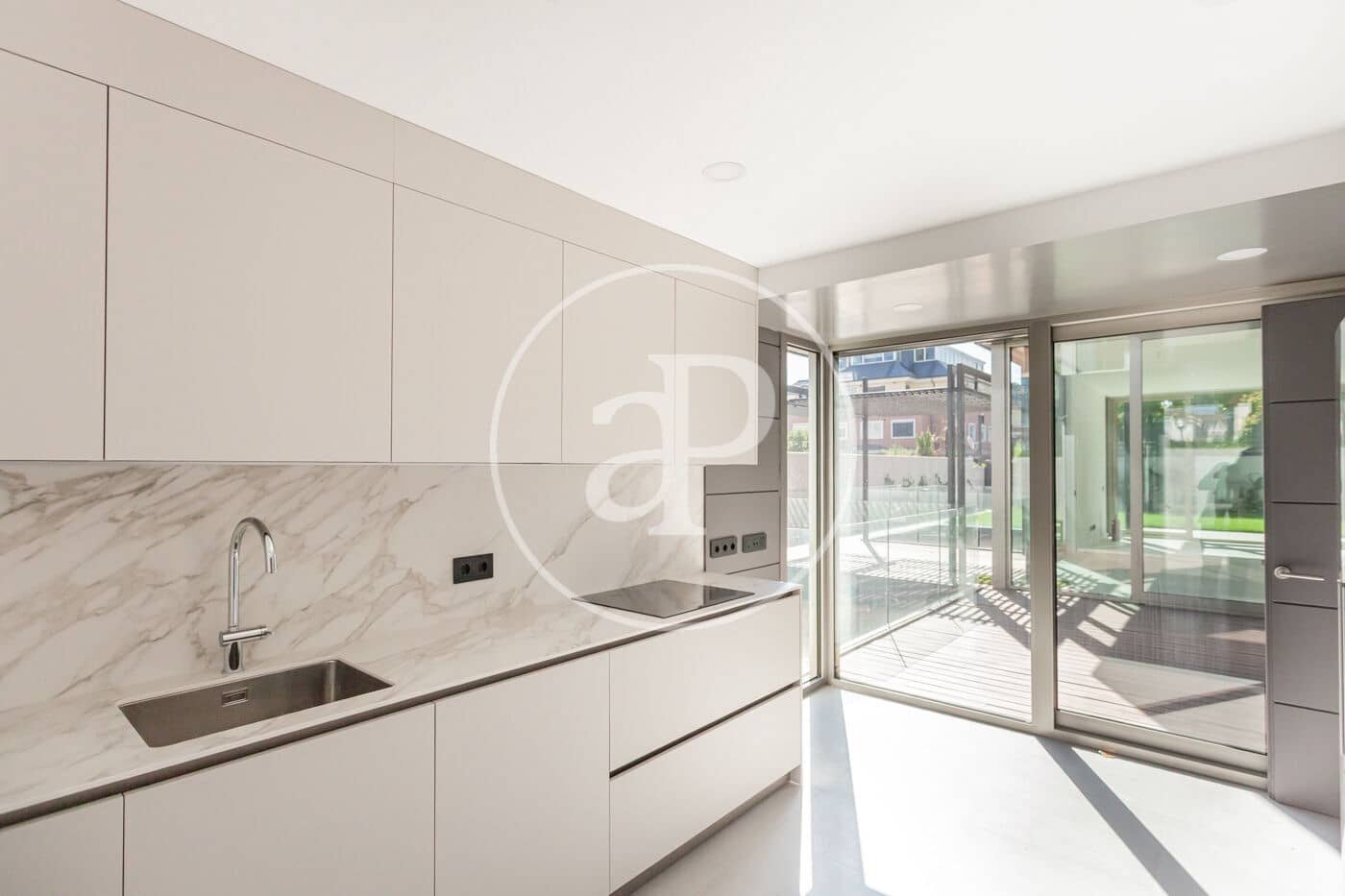 4 soverom Villa til salgs i Madrid by med svømmebasseng - € 2 190 000 (Ref: 9240417)