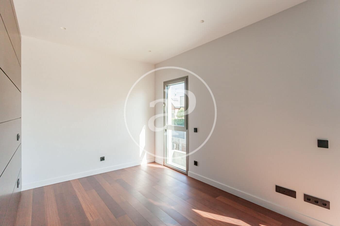 4 soverom Villa til salgs i Madrid by med svømmebasseng - € 2 190 000 (Ref: 9240417)