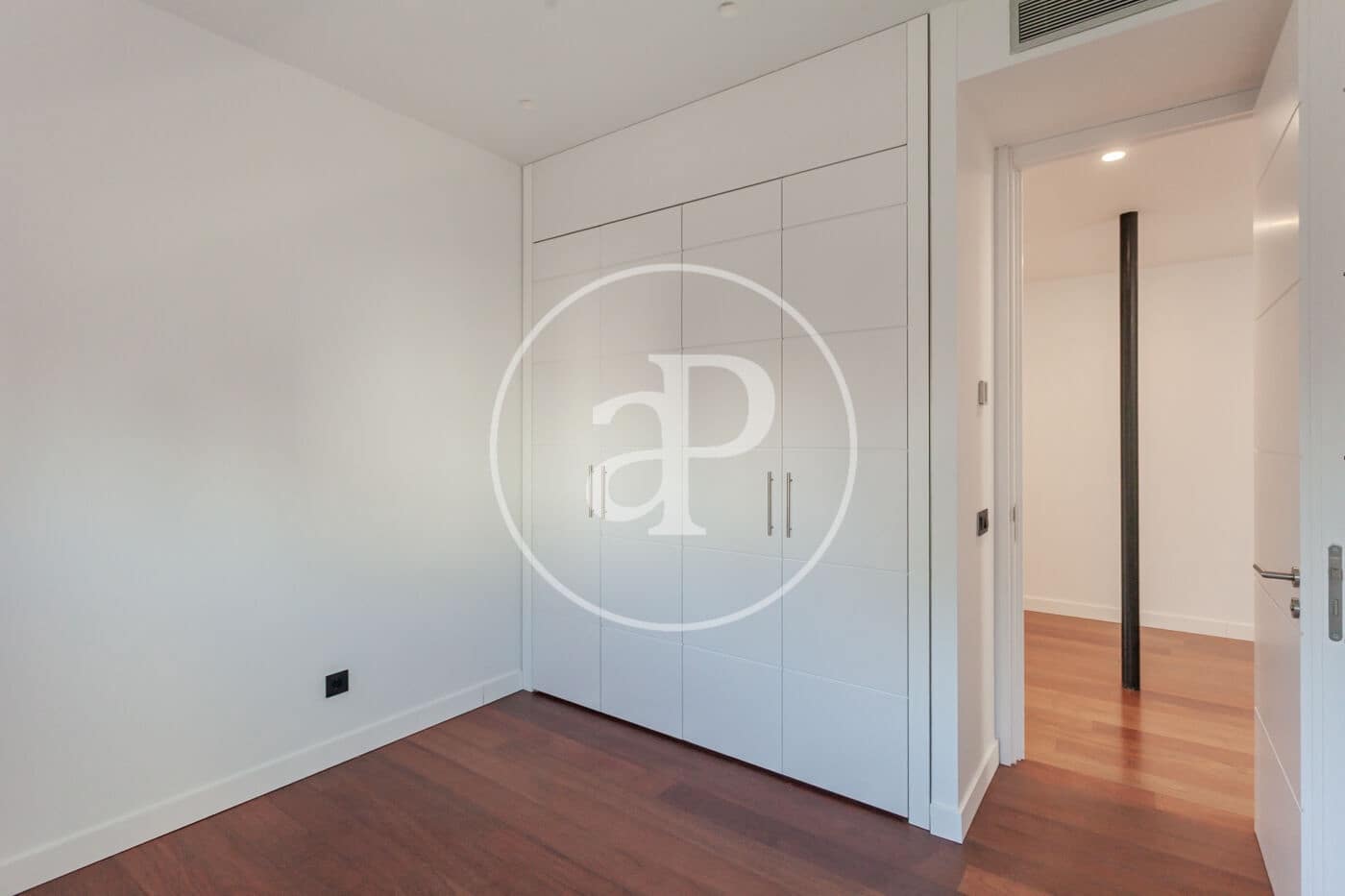 4 soverom Villa til salgs i Madrid by med svømmebasseng - € 2 190 000 (Ref: 9240417)