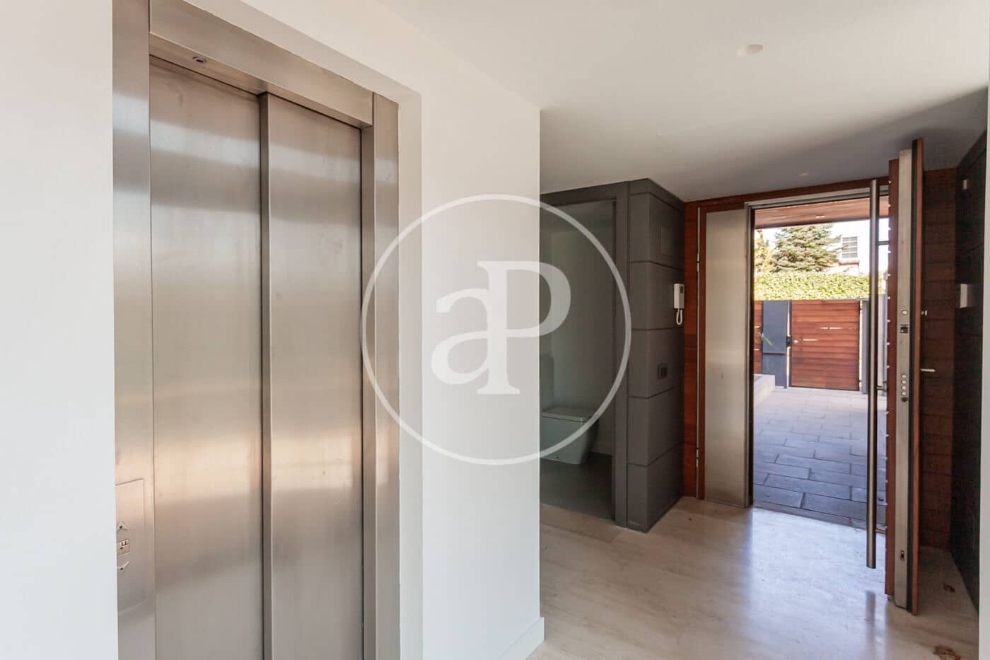 4 soverom Villa til salgs i Madrid by med svømmebasseng - € 2 190 000 (Ref: 9240417)