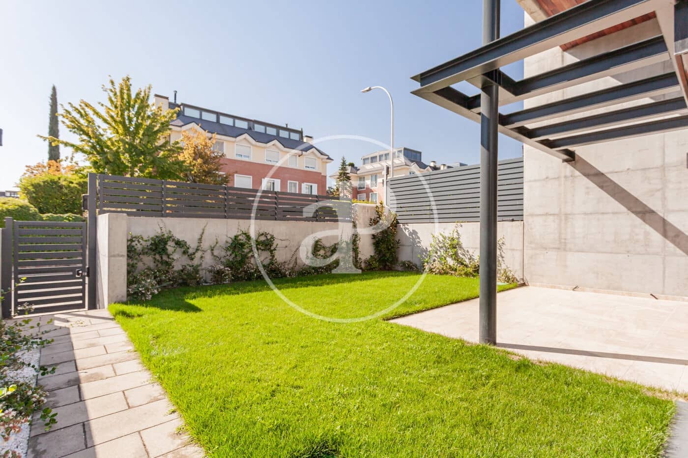 4 soverom Villa til salgs i Madrid by med svømmebasseng - € 2 190 000 (Ref: 9240417)