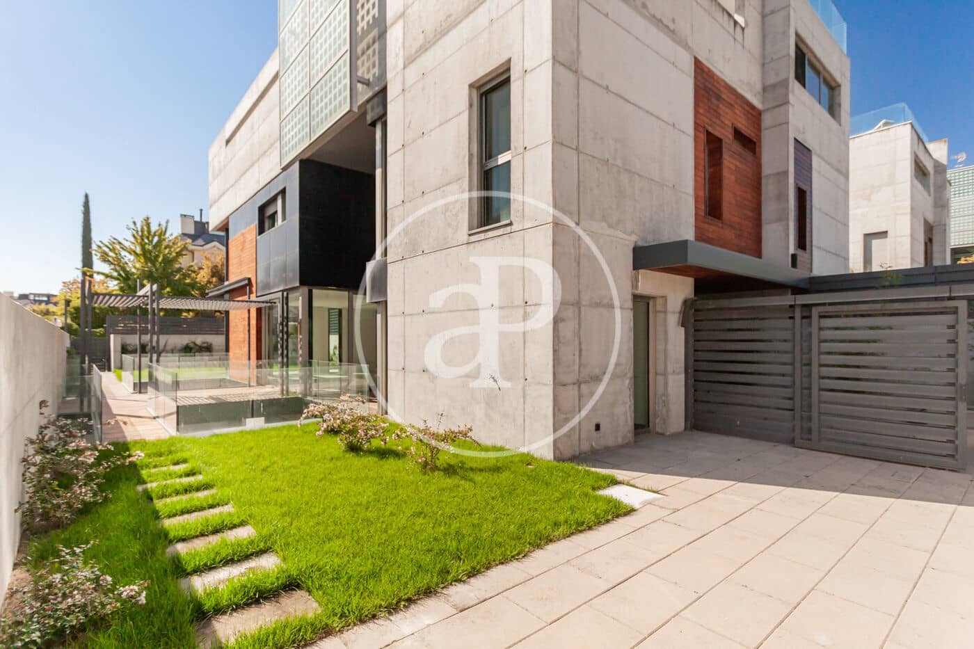 4 soverom Villa til salgs i Madrid by med svømmebasseng - € 2 190 000 (Ref: 9240417)