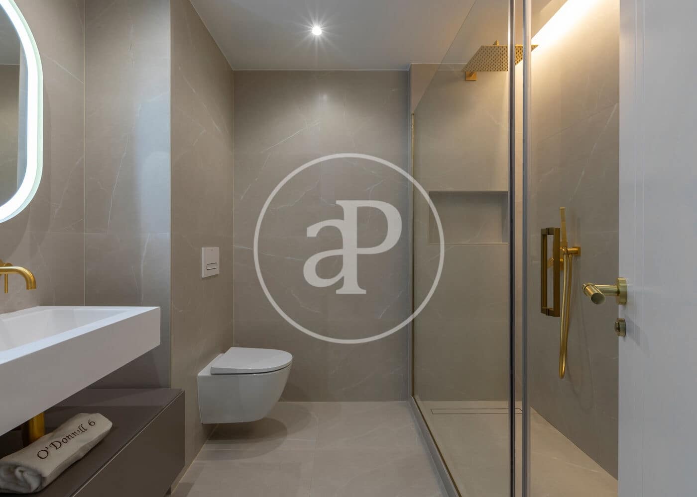 3 soveværelse Lejlighed til salg i Madrid by - € 3.600.000 (Ref: 9240420)